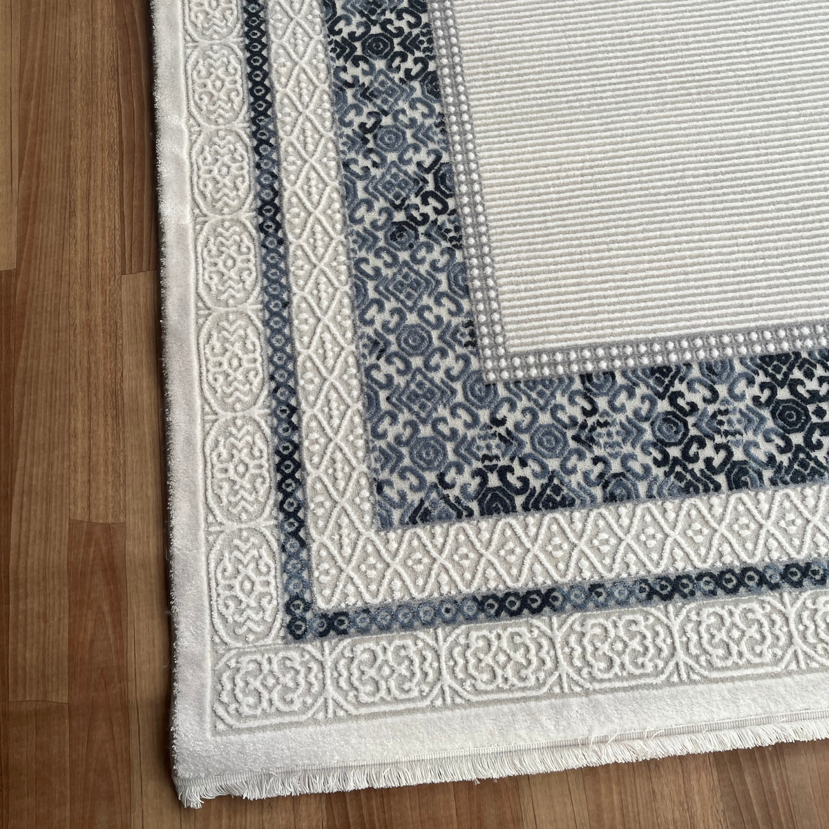 Aria Carpet - Classic Blue