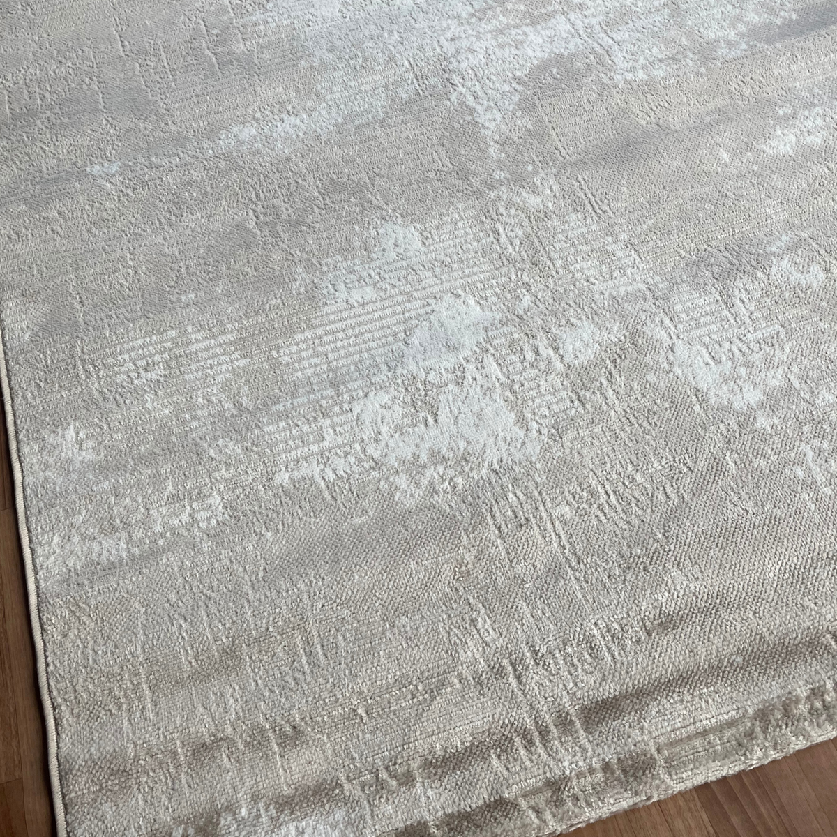 Valen modern carpet - Beige