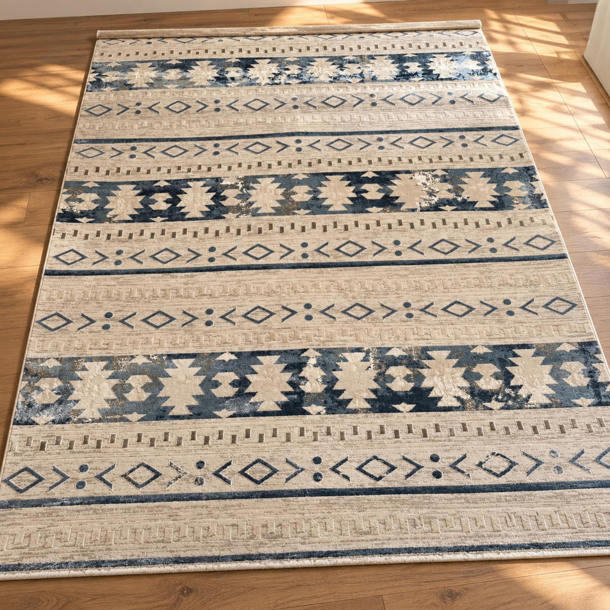 Como Carpet - Beige x navy blue